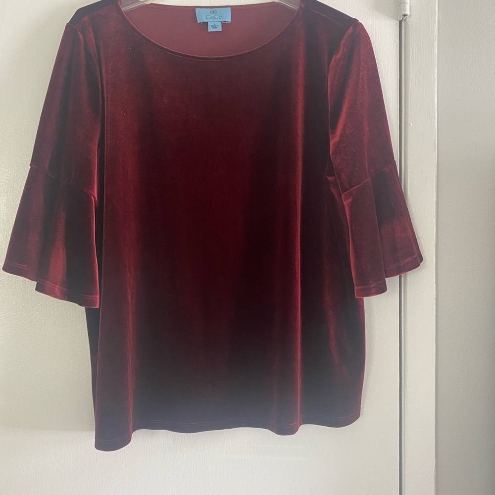 CeCe burgundy velour top size large.